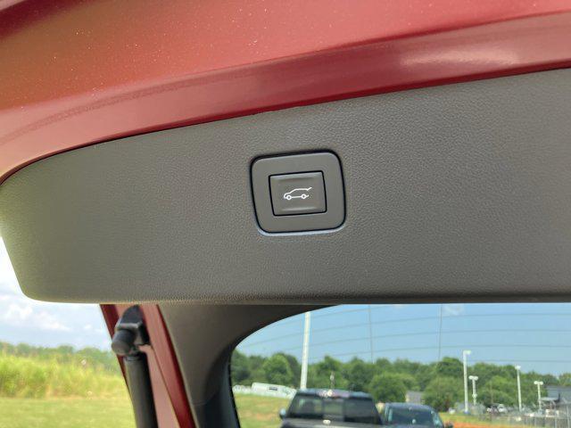 new 2025 Buick Envista car, priced at $25,680