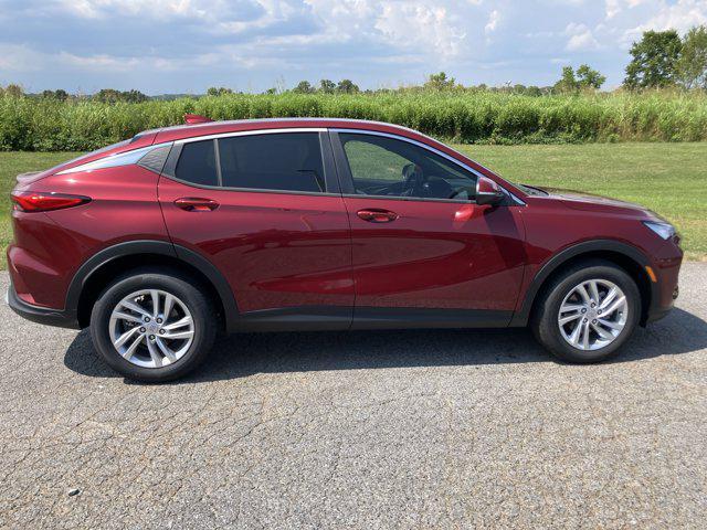 new 2025 Buick Envista car, priced at $25,680