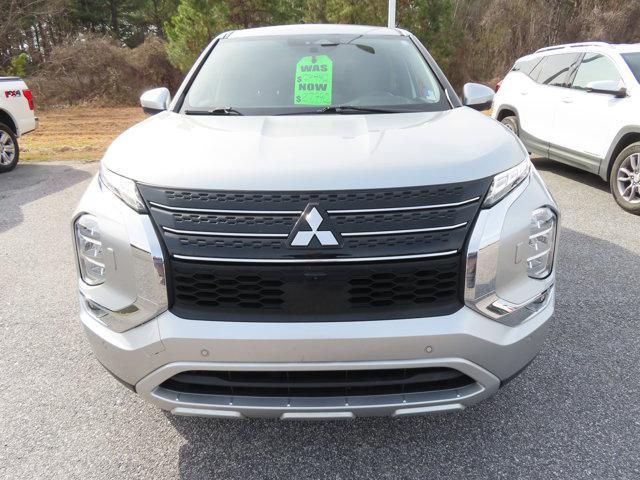 used 2024 Mitsubishi Outlander car, priced at $25,990