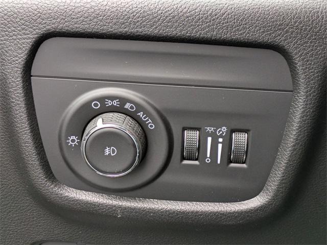 new 2025 Jeep Grand Cherokee car, priced at $46,821