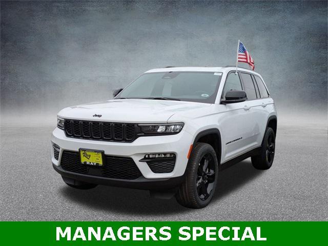 new 2025 Jeep Grand Cherokee car, priced at $43,321