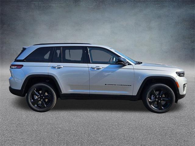 new 2025 Jeep Grand Cherokee car, priced at $44,372