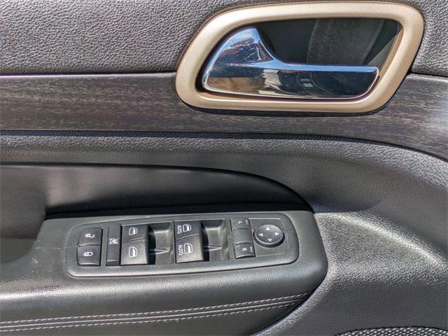 used 2014 Jeep Grand Cherokee car, priced at $13,299