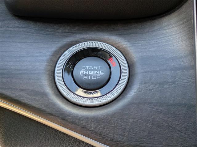 new 2025 Jeep Grand Cherokee car, priced at $50,254