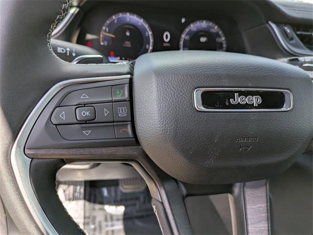 new 2025 Jeep Grand Cherokee car, priced at $50,254