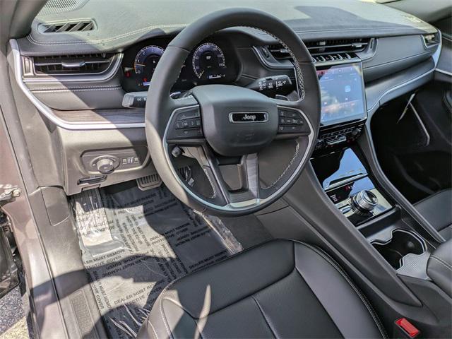 new 2025 Jeep Grand Cherokee car, priced at $50,254
