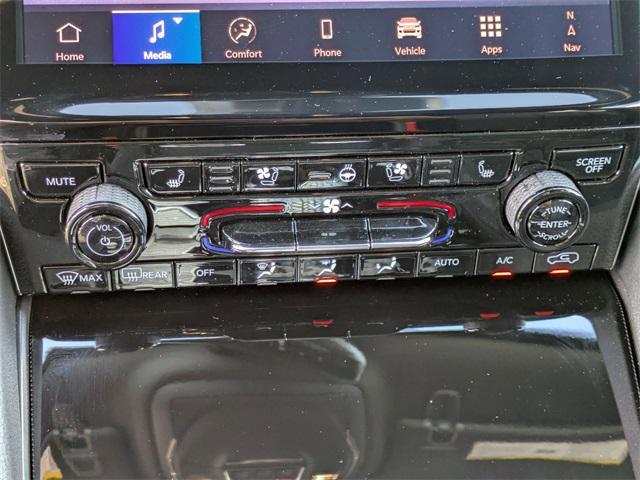 new 2025 Jeep Grand Cherokee car, priced at $50,254