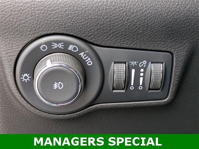 new 2025 Jeep Compass car, priced at $26,885