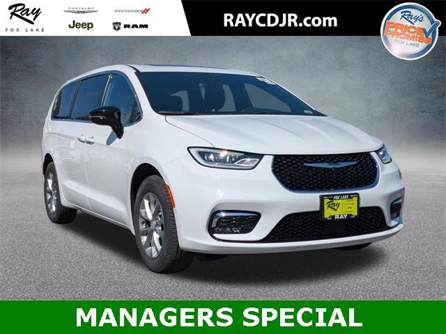 new 2026 Chrysler Pacifica car, priced at $46,085