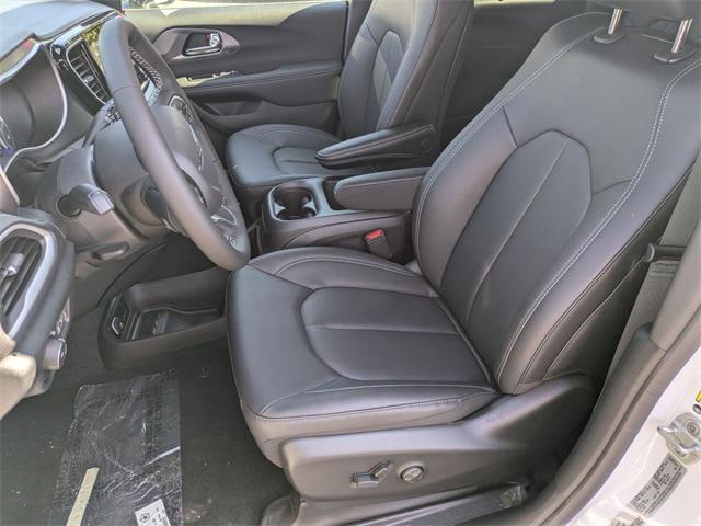 new 2026 Chrysler Pacifica car, priced at $48,985