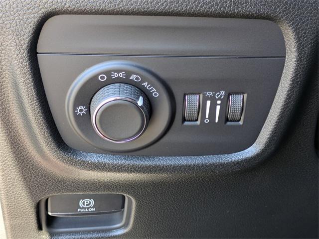 new 2025 Jeep Grand Cherokee L car, priced at $40,231
