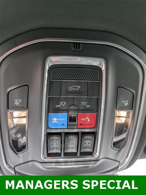 new 2025 Jeep Grand Cherokee L car, priced at $47,621