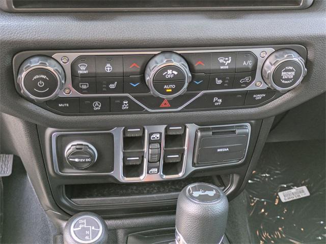 new 2025 Jeep Wrangler car, priced at $46,390