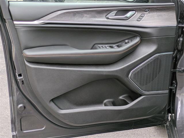 new 2025 Jeep Grand Cherokee L car, priced at $62,755