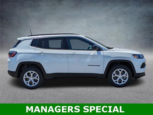 new 2024 Jeep Compass car, priced at $27,940