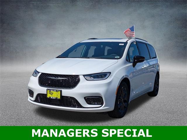 new 2026 Chrysler Pacifica car, priced at $48,453