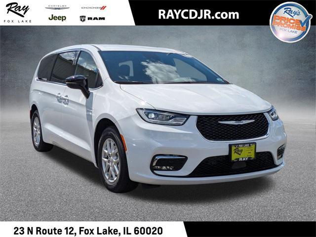 new 2026 Chrysler Pacifica car, priced at $42,642