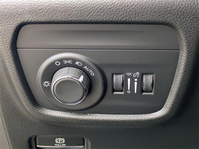 new 2025 Jeep Grand Cherokee car, priced at $42,655