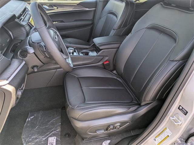 new 2025 Jeep Grand Cherokee car, priced at $51,279