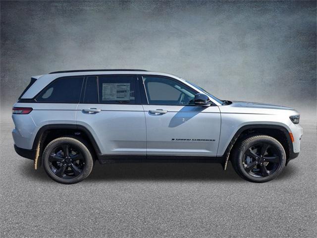 new 2025 Jeep Grand Cherokee car, priced at $51,279