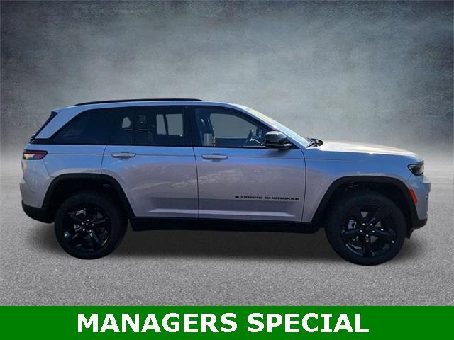 new 2024 Jeep Grand Cherokee car, priced at $39,531