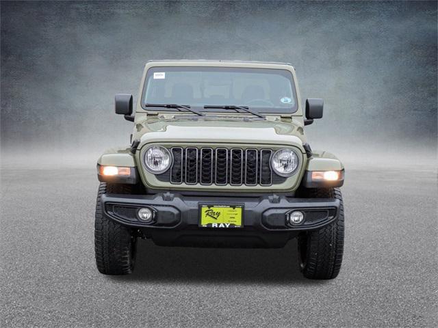 new 2025 Jeep Gladiator car, priced at $43,913