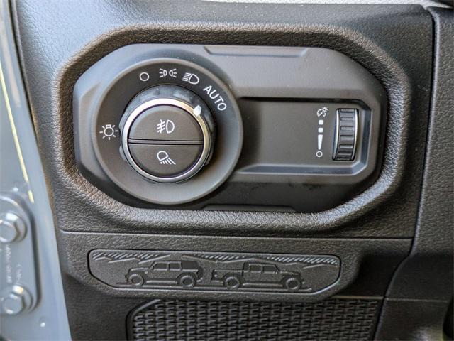 new 2025 Jeep Gladiator car, priced at $44,314