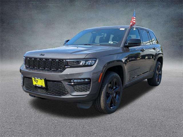 new 2025 Jeep Grand Cherokee car, priced at $48,681