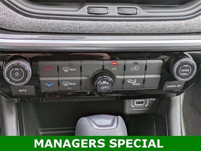 new 2025 Jeep Compass car, priced at $24,997