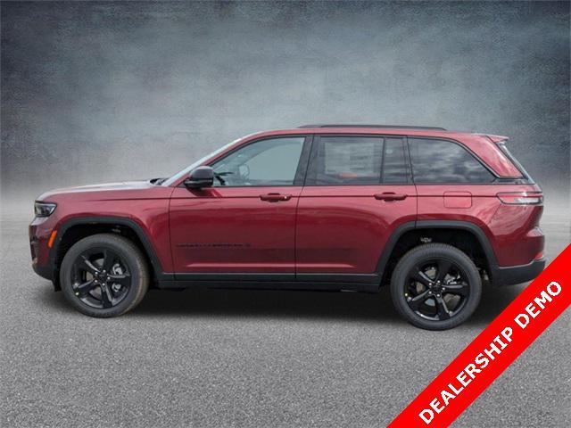 new 2024 Jeep Grand Cherokee car, priced at $40,758