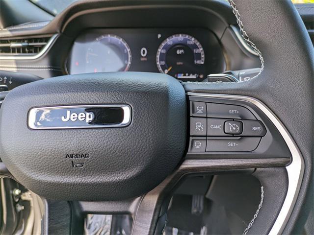 new 2025 Jeep Grand Cherokee car, priced at $48,725