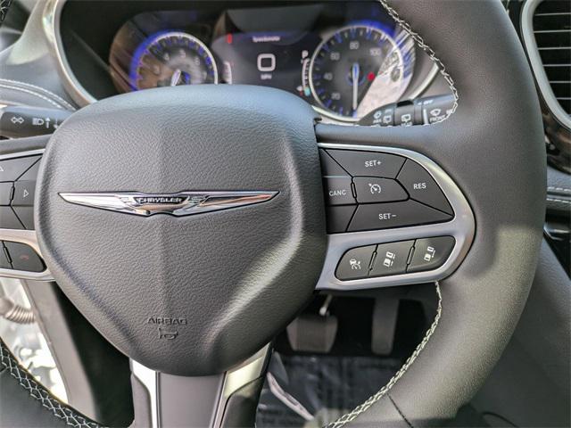 new 2025 Chrysler Pacifica car, priced at $48,929