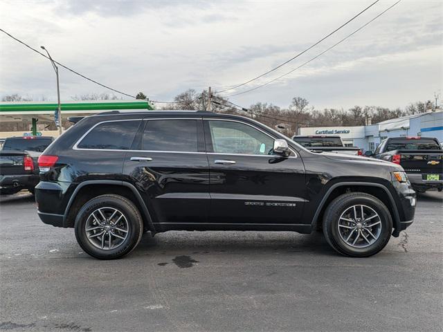 used 2017 Jeep Grand Cherokee car, priced at $17,890