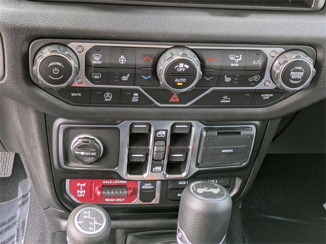 new 2025 Jeep Wrangler car, priced at $50,991