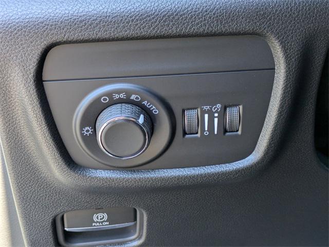 new 2025 Jeep Grand Cherokee car, priced at $41,530