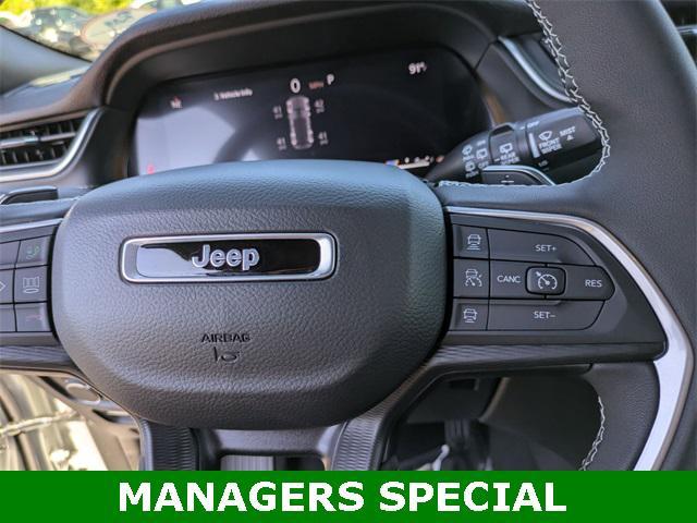 new 2025 Jeep Grand Cherokee car, priced at $38,430