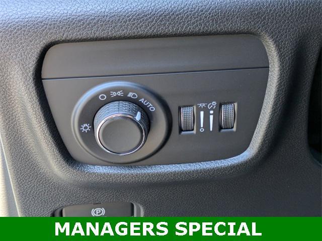 new 2025 Jeep Grand Cherokee car, priced at $38,430