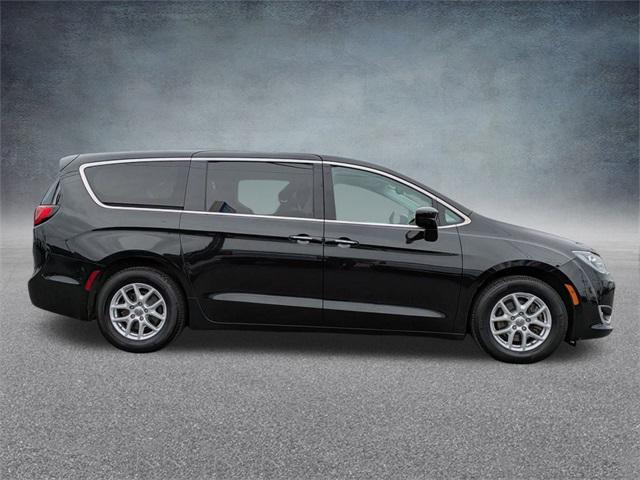 used 2020 Chrysler Pacifica car, priced at $20,555