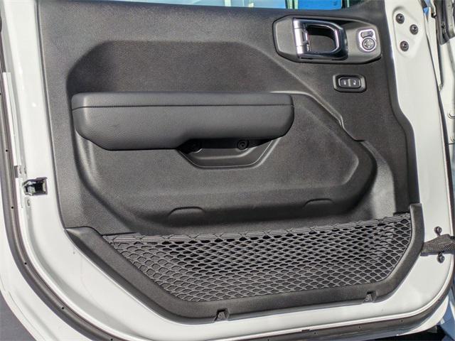 new 2025 Jeep Gladiator car, priced at $42,971