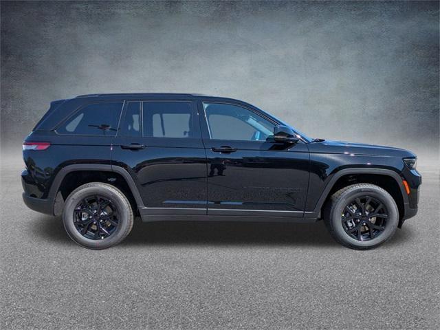 new 2025 Jeep Grand Cherokee car, priced at $39,789