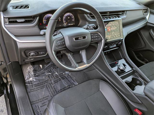 new 2025 Jeep Grand Cherokee car, priced at $39,789