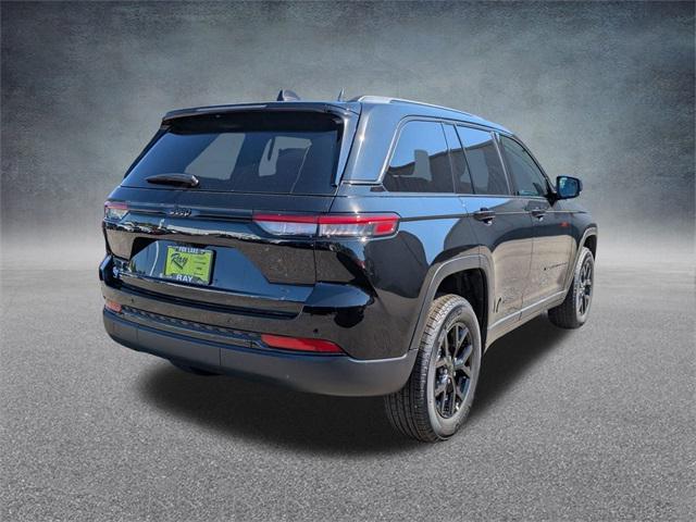 new 2025 Jeep Grand Cherokee car, priced at $39,789