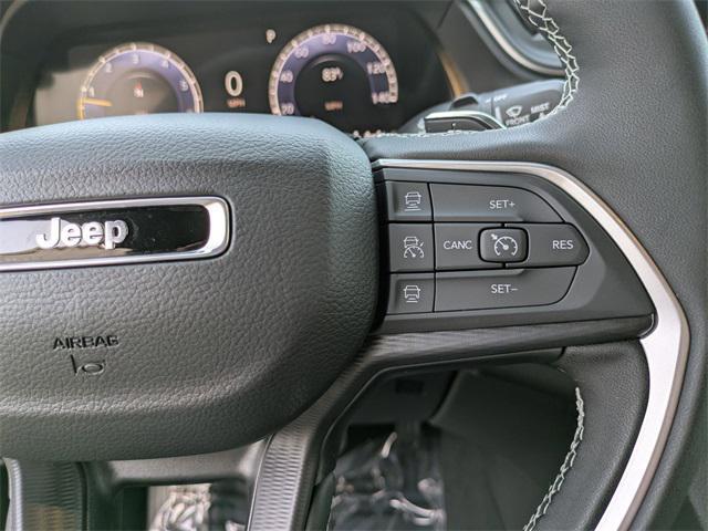 new 2025 Jeep Grand Cherokee car, priced at $39,789