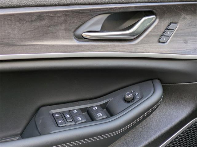 new 2025 Jeep Grand Cherokee car, priced at $48,834