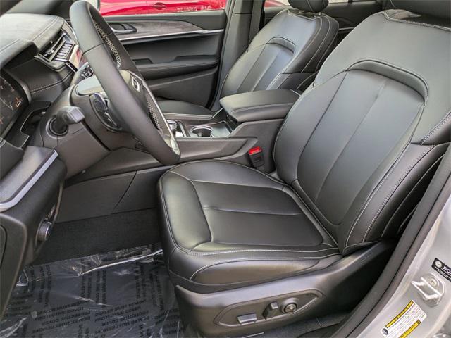 new 2025 Jeep Grand Cherokee car, priced at $48,834