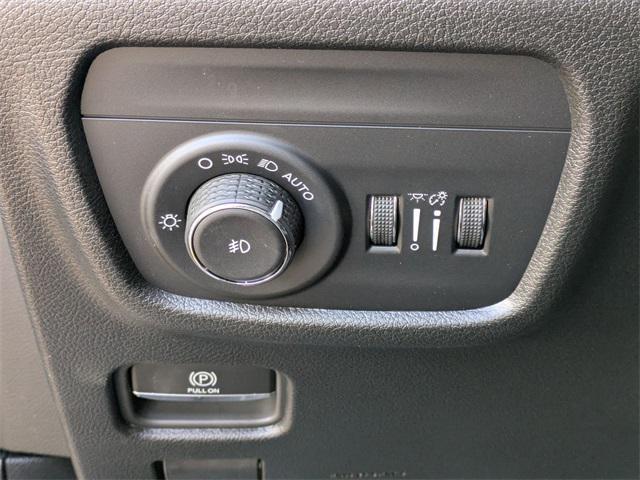 new 2025 Jeep Grand Cherokee car, priced at $48,834