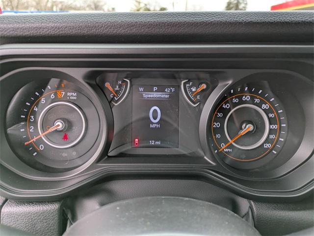 new 2025 Jeep Gladiator car, priced at $40,994