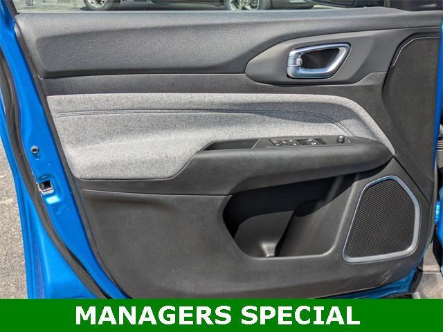 new 2025 Jeep Compass car, priced at $25,447