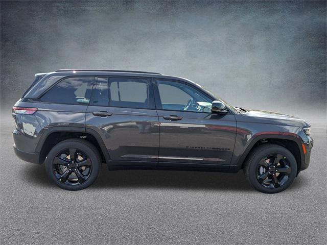 new 2024 Jeep Grand Cherokee car, priced at $41,781