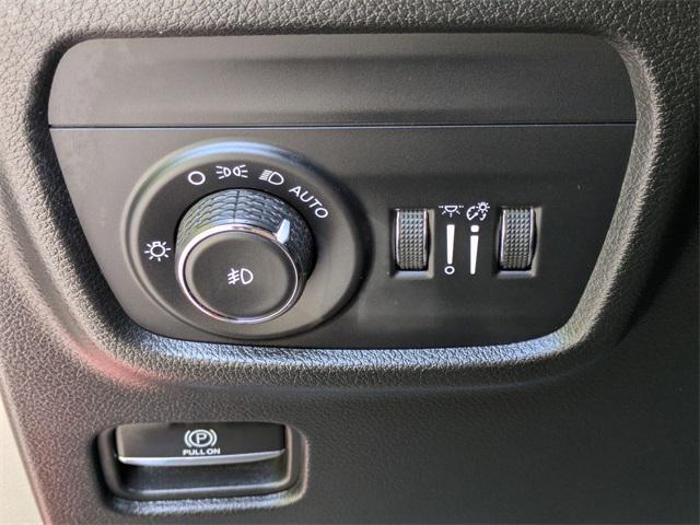 used 2023 Jeep Grand Cherokee car, priced at $38,199